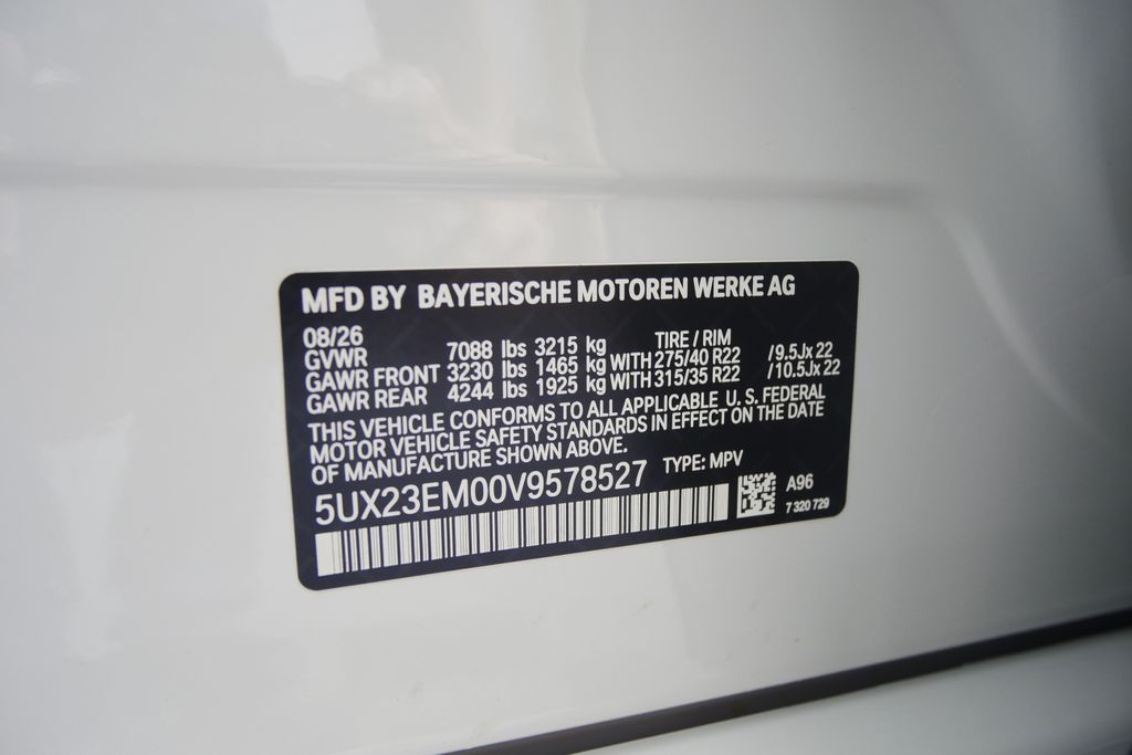 Thumbnail: 2027 BMW X7 - 27