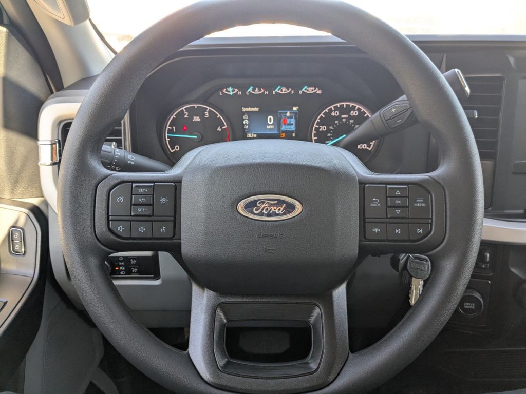 2025 Ford F-450 Chassis XL