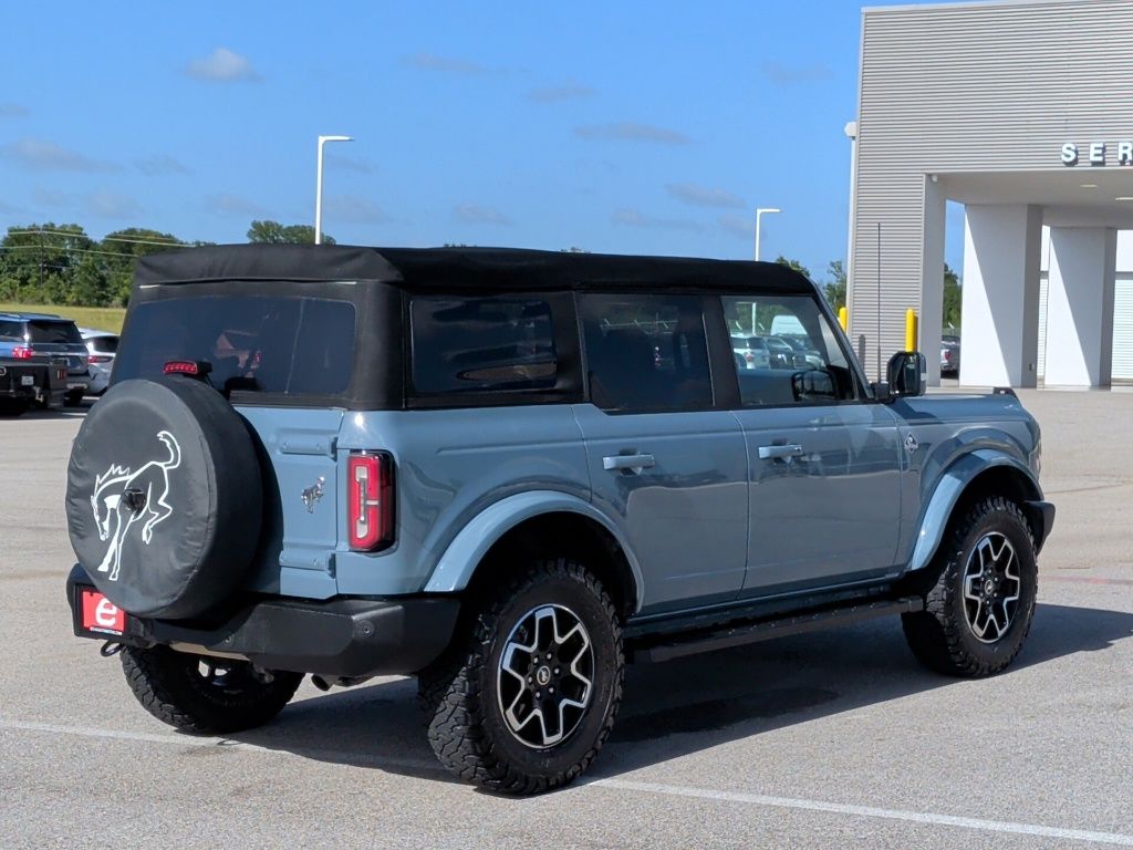 2022 Ford Bronco Outer Banks - 7