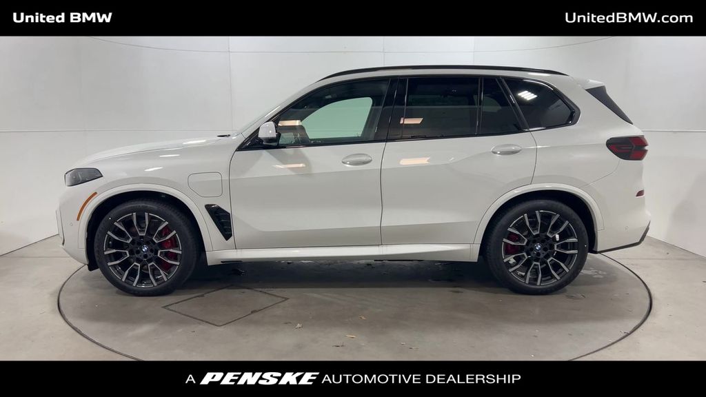 2025 BMW X5 xDrive50e 5