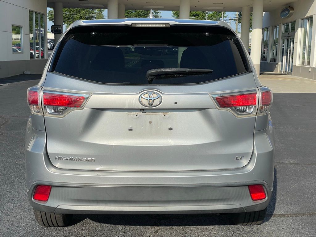 Thumbnail: 2014 Toyota Highlander - 4