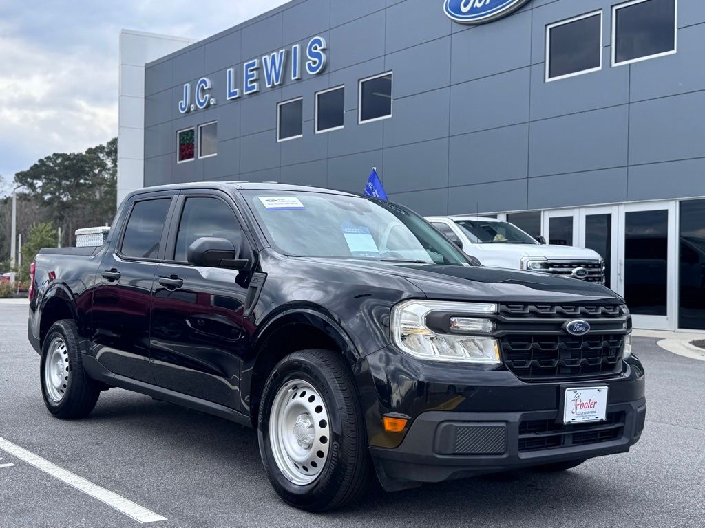 2022 Ford Maverick XL