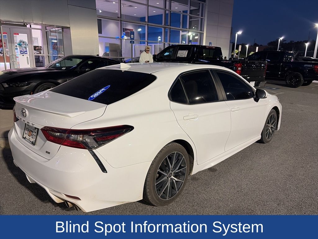 2024 Toyota Camry SE