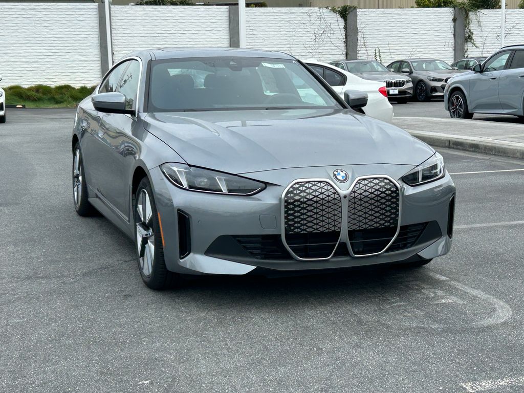 Thumbnail: 2026 BMW i4 - 7
