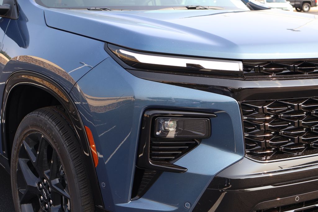 Thumbnail: 2026 Chevrolet Traverse - 3