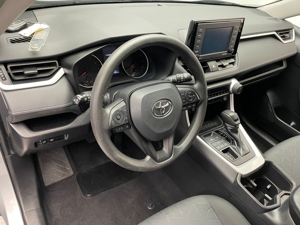 2022 Toyota RAV4 XLE 11