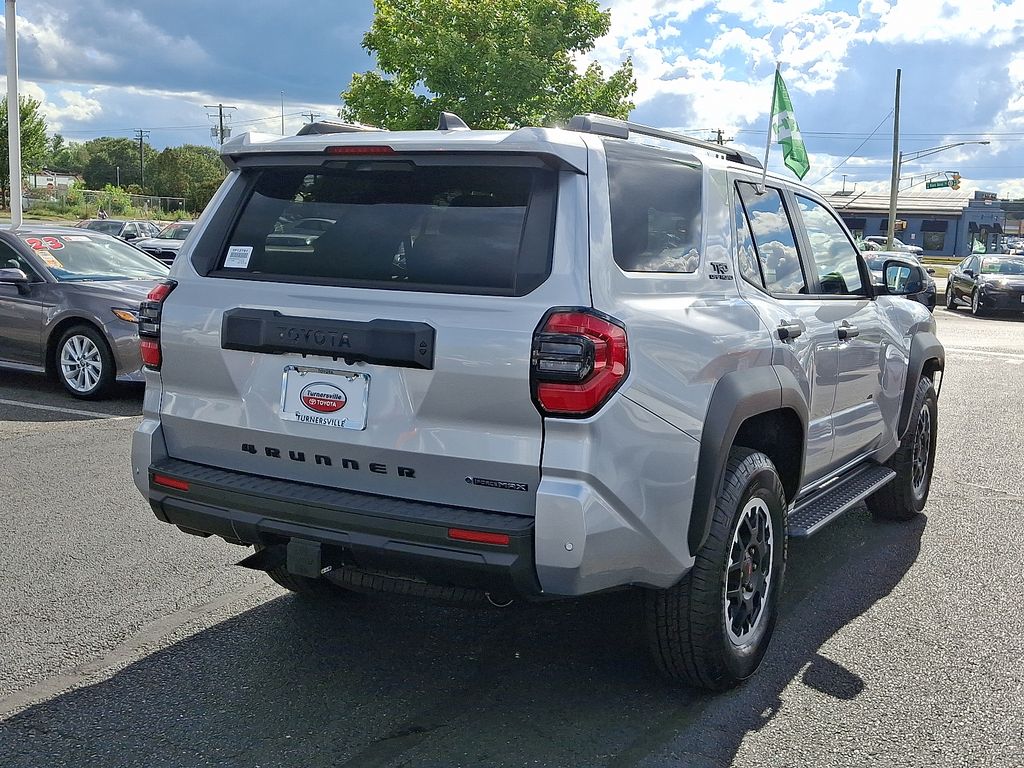 Thumbnail: 2025 Toyota 4Runner - 6