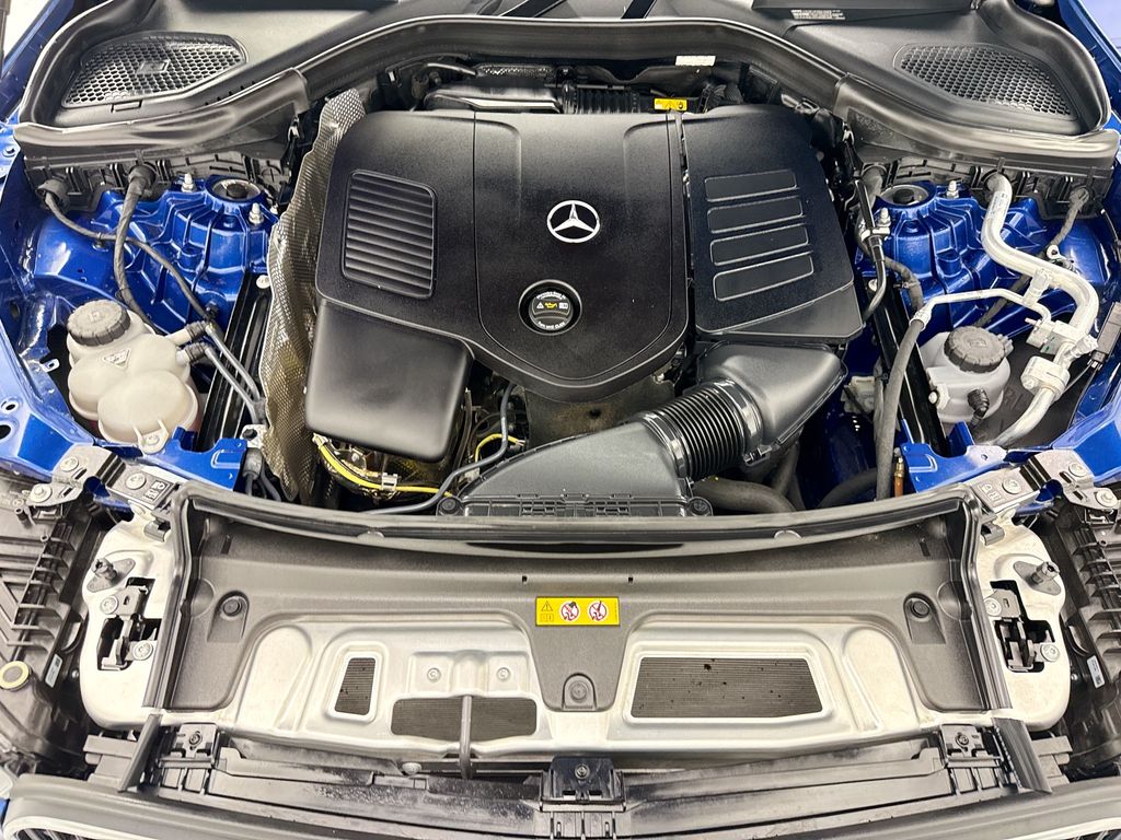 Thumbnail: 2026 Mercedes-Benz GLC - 27