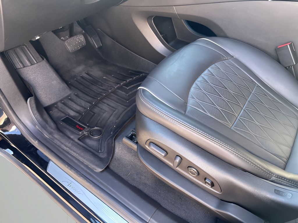 Used Car 2023 Buick Enclave  Avenir For Sale Under $40,000 In Austin, Texas