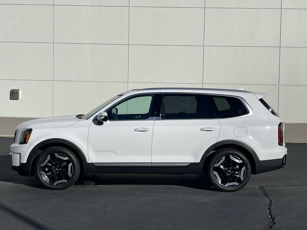 Thumbnail: 2024 Kia Telluride - 2