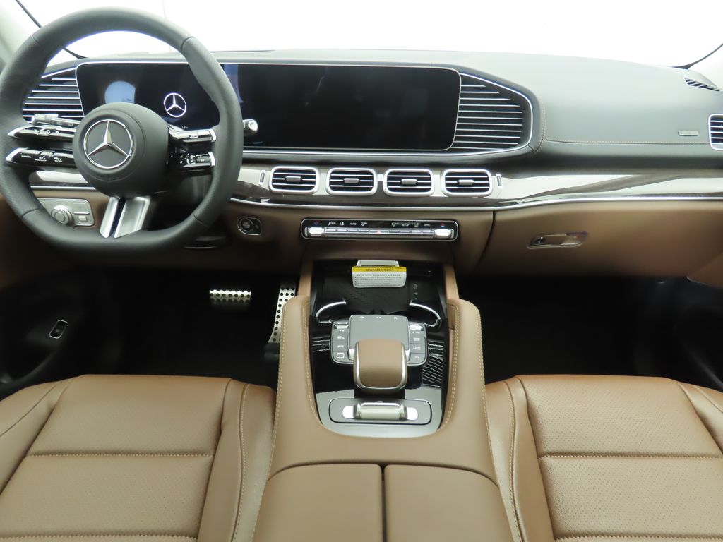 2025 Mercedes-Benz GLS 450 4MATIC 13
