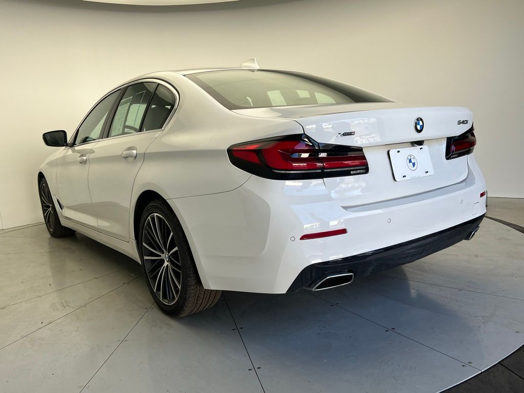 Thumbnail: 2023 BMW 5 Series - 4