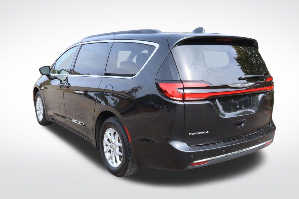 2022 Chrysler Pacifica Touring L 19