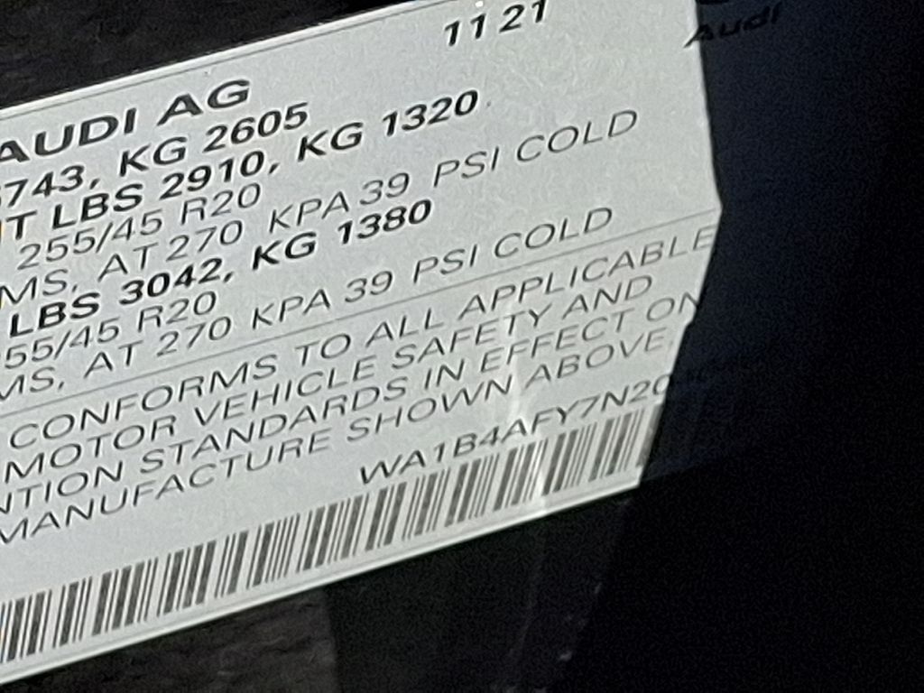 Thumbnail: 2022 Audi SQ5 - 26