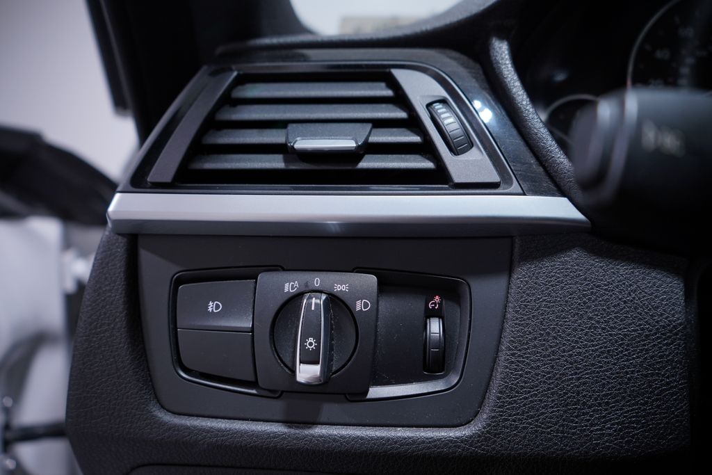 Thumbnail: 2016 BMW 4 Series - 18