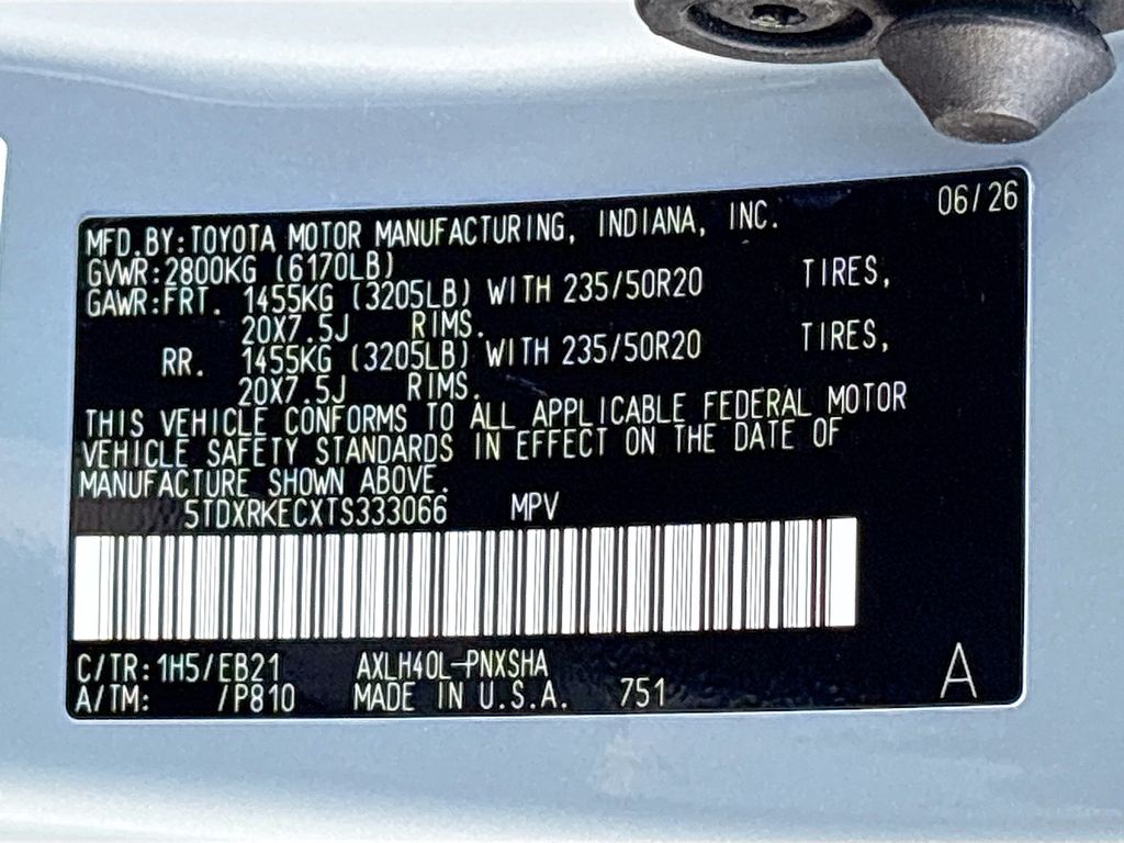Thumbnail: 2026 Toyota Sienna - 31