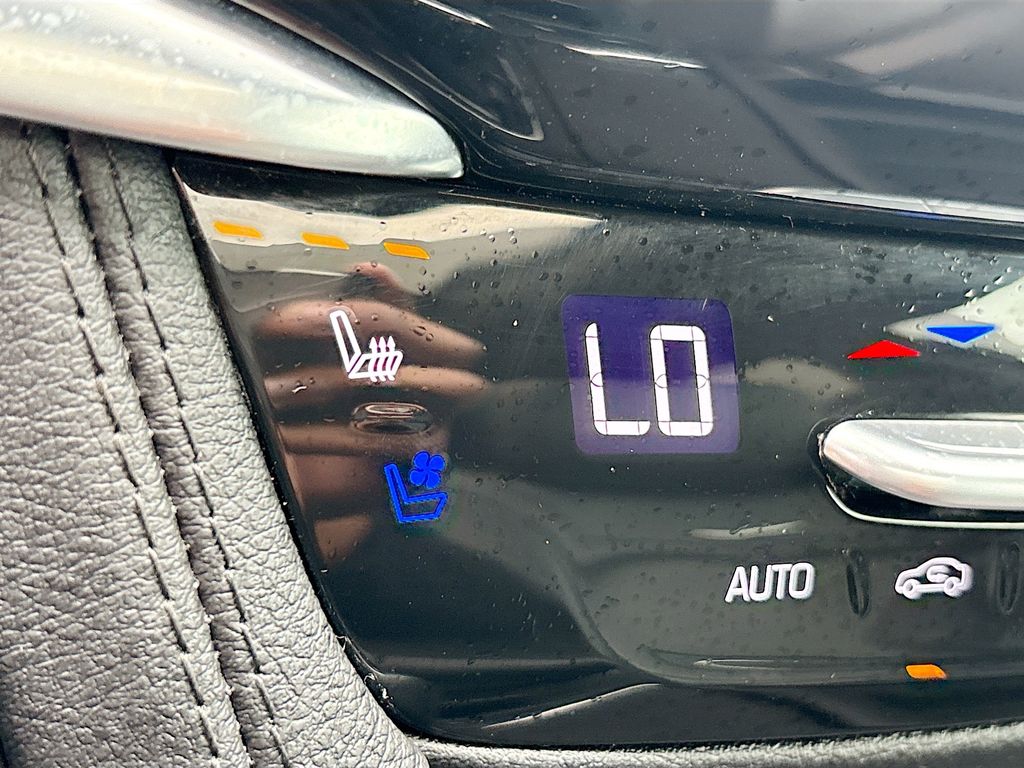 2025 Cadillac XT6 Sport - Photo 21