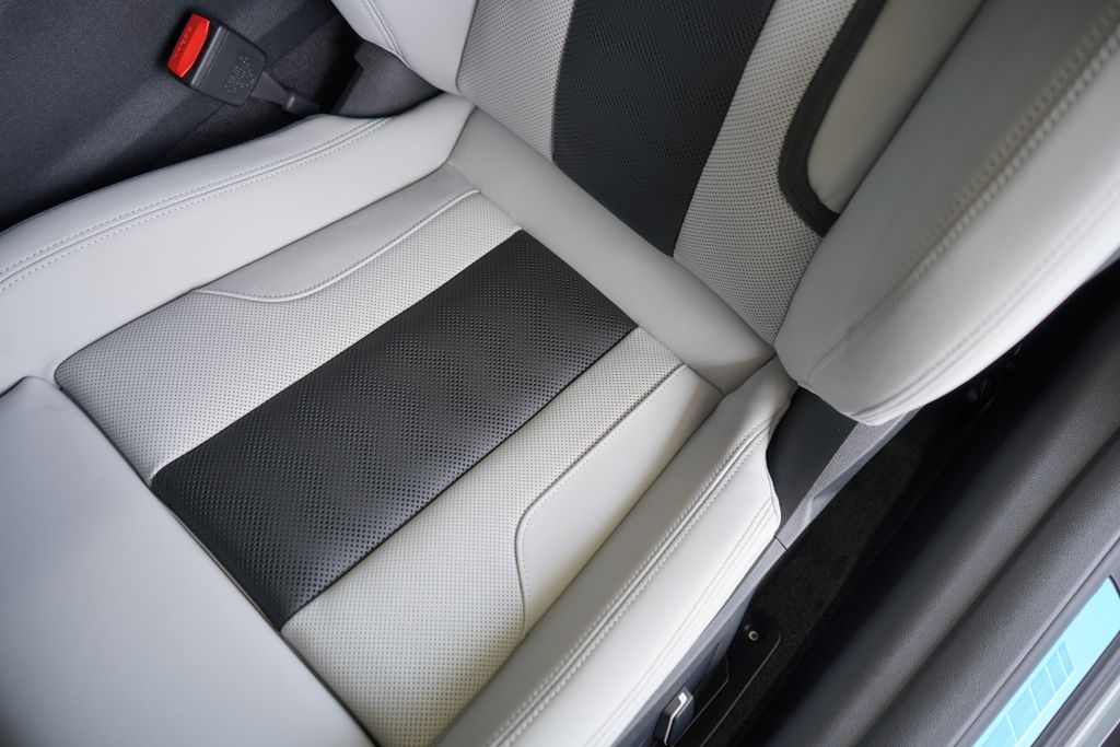 Thumbnail: 2026 BMW M4 - 11