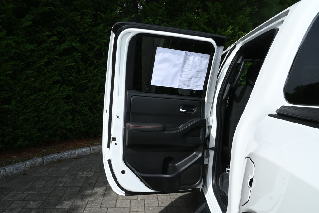 Thumbnail: 2023 Nissan Frontier - 30