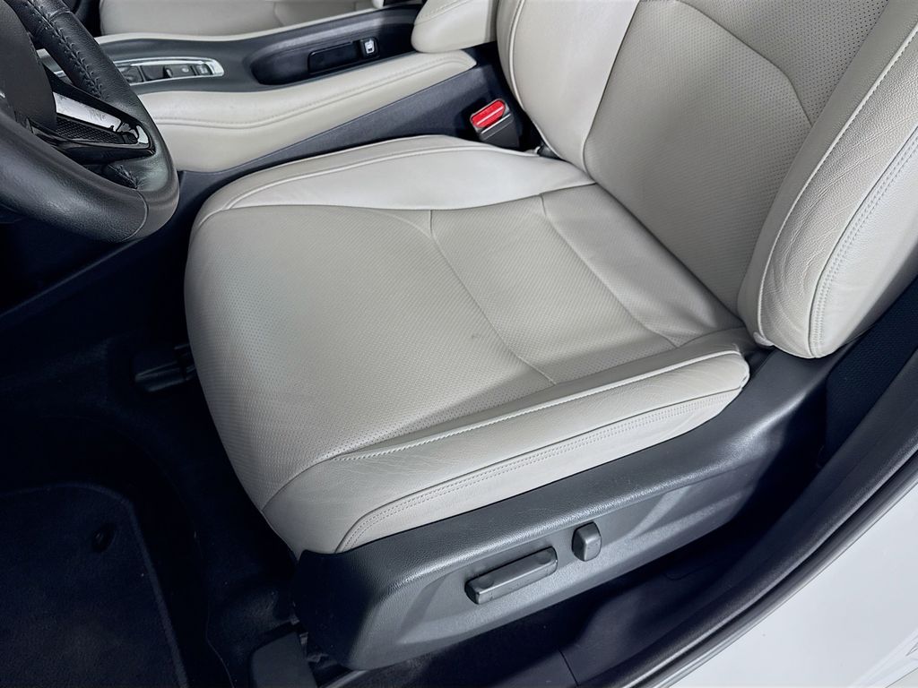 Used Car 2020 Honda Hr-v  Touring For Sale Under $30,000 In Austin, Texas