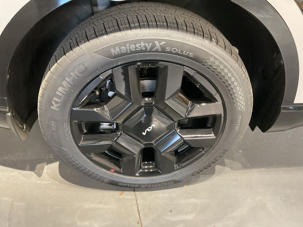 New 2027 Gray Kia SX-Prestige image 24