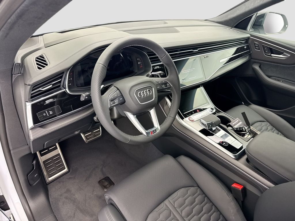 Thumbnail: 2026 Audi RS Q8 - 9