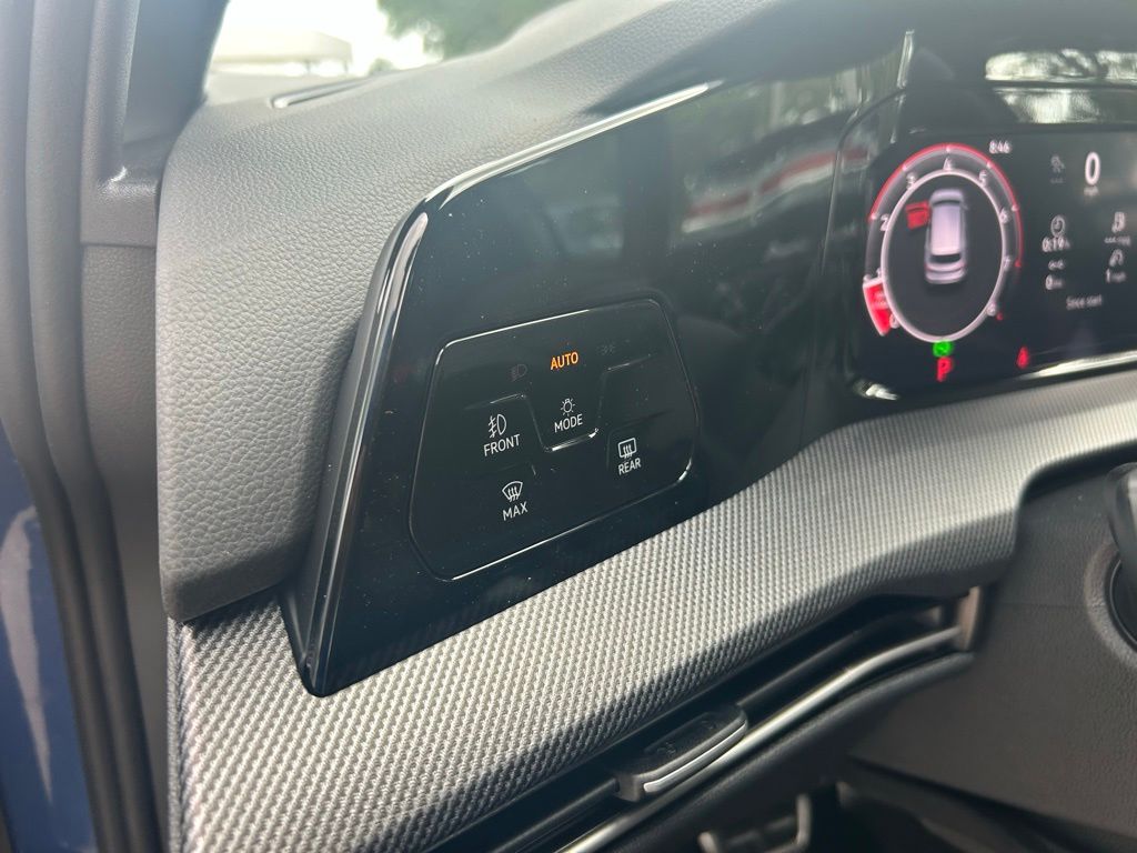 New 2026 Slate Blue Volkswagen 2.0T SE image 50