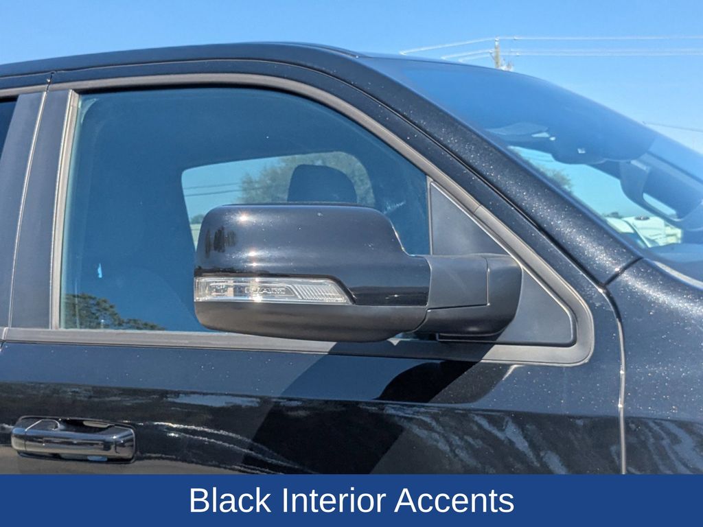 2021 Ram 1500 Big Horn Crew Cab 4x4 5'7" Box