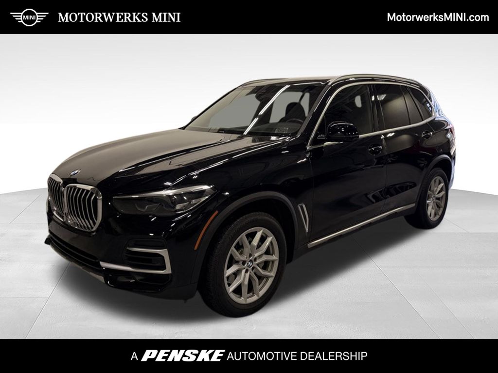 Thumbnail: 2022 BMW X5 - 1