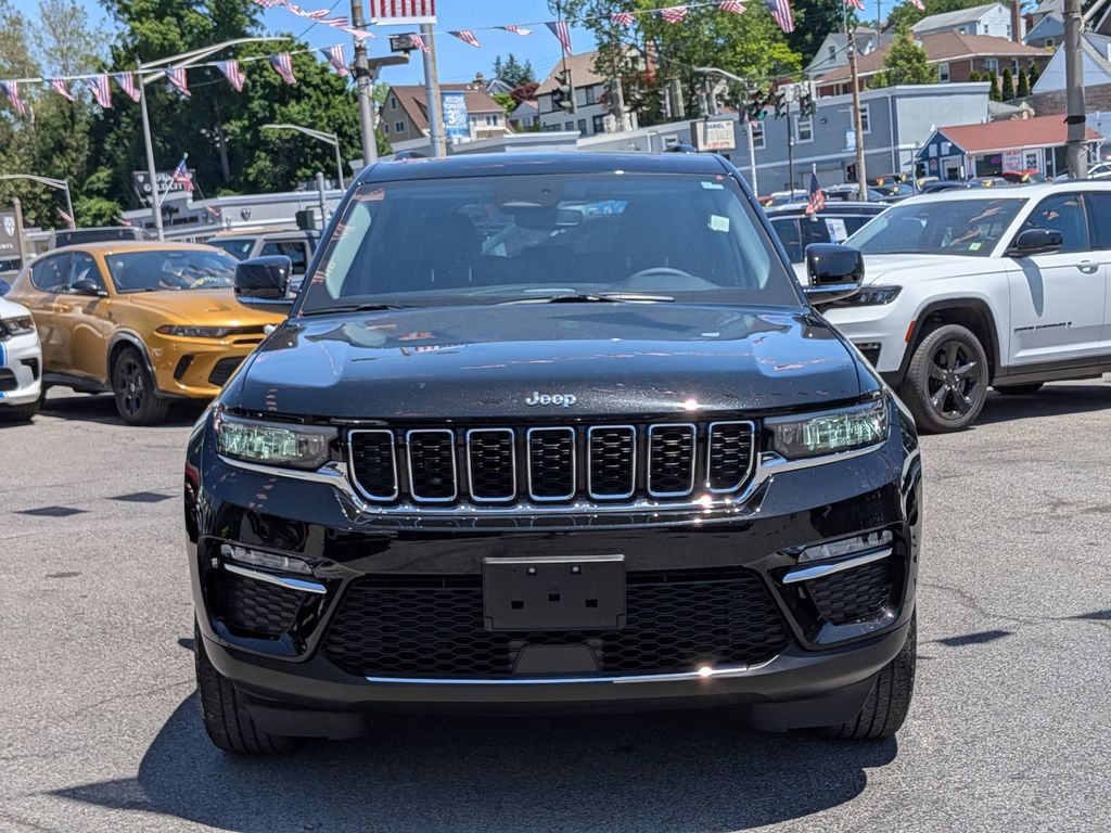 Used 2023 Black Jeep 4xe image 3