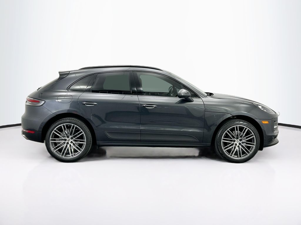 Thumbnail: 2020 Porsche Macan - 8
