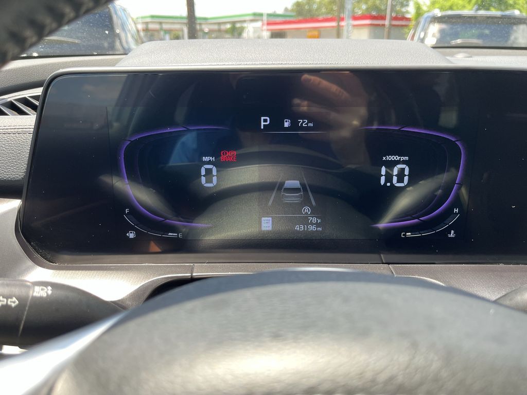 Certified Used 2025 White Kia S image 15
