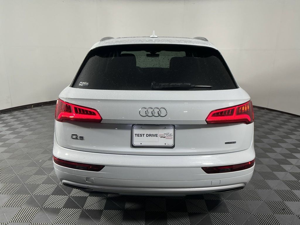 2019 Audi Q5  7