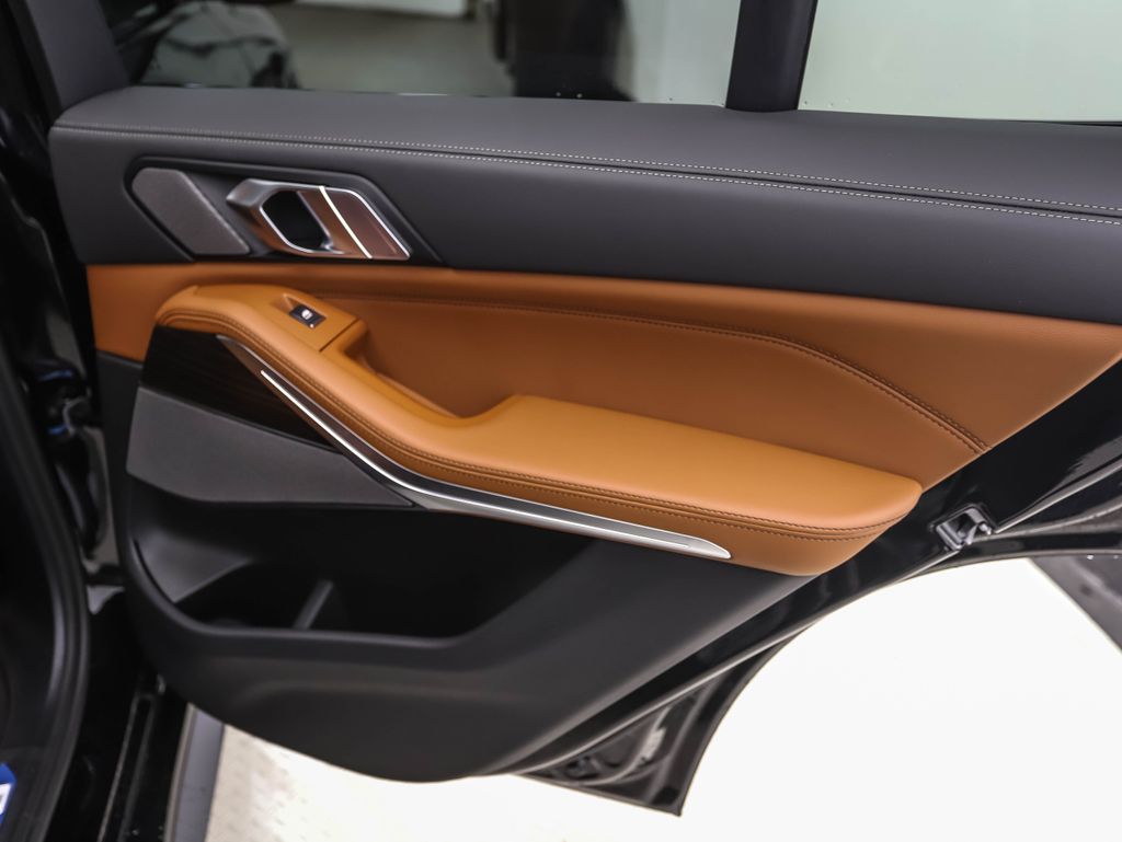 Thumbnail: 2026 BMW X5 - 23