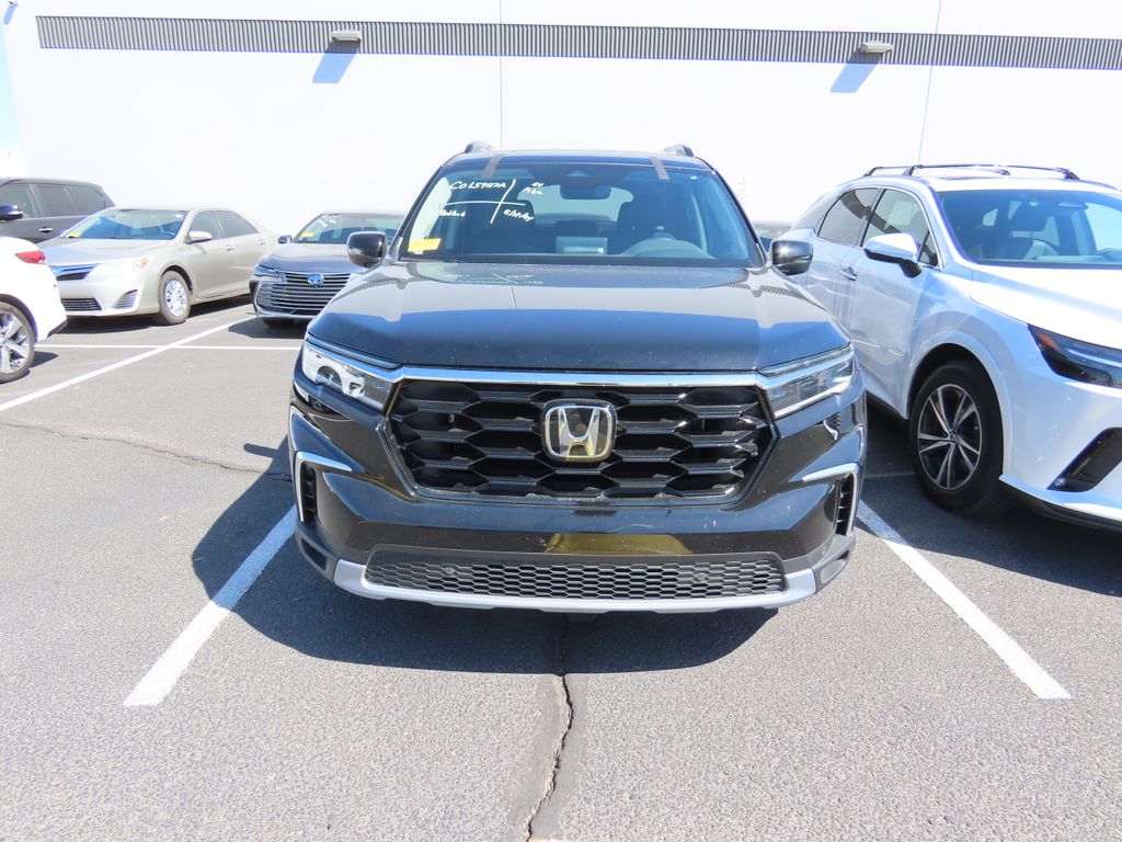 2024 Honda Pilot Touring 2