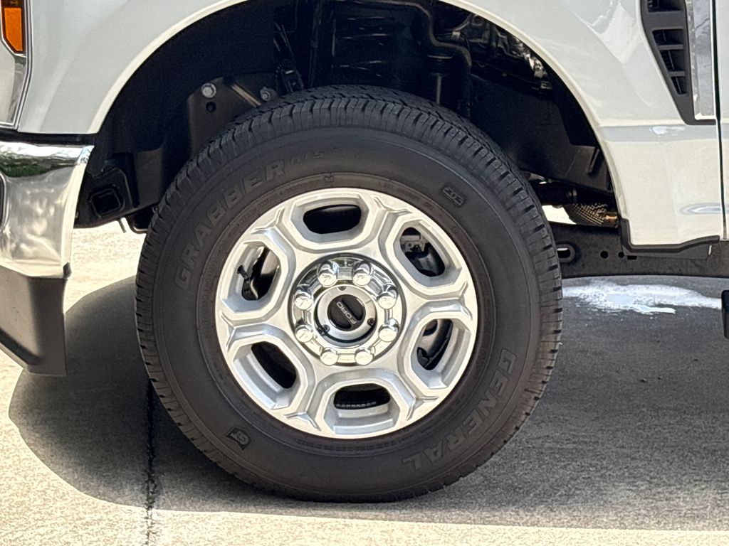 Used 2026 White Ford XLT image 12