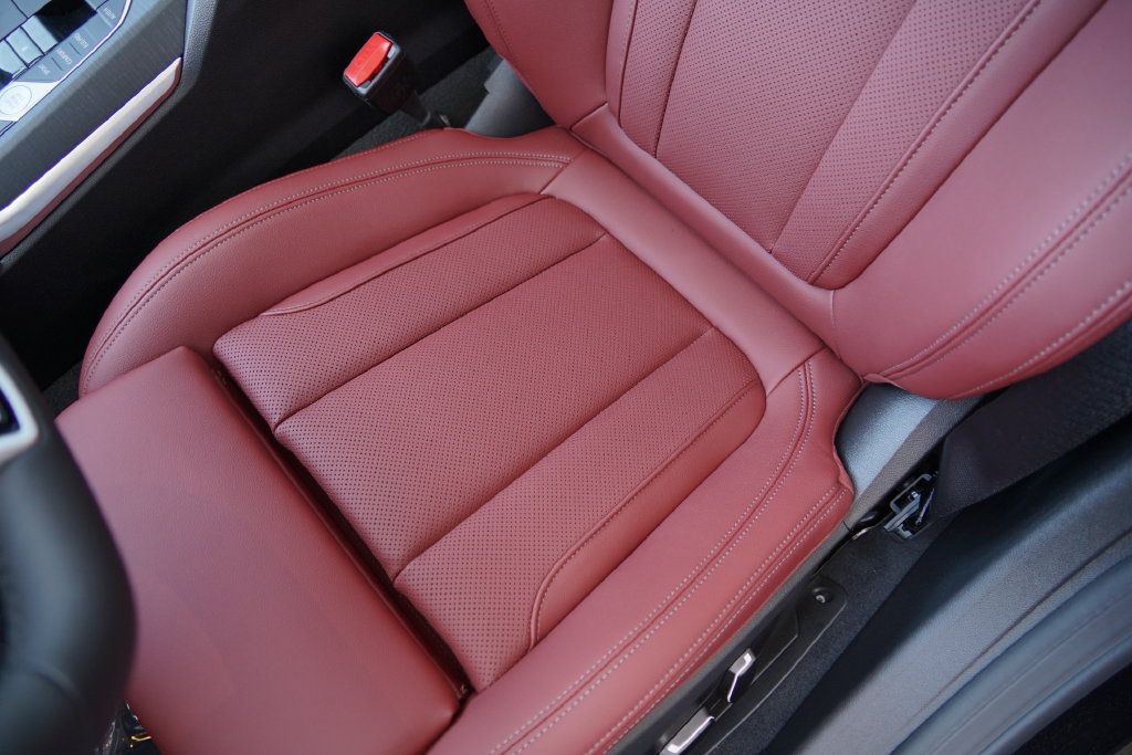 Thumbnail: 2026 BMW 4 Series - 14