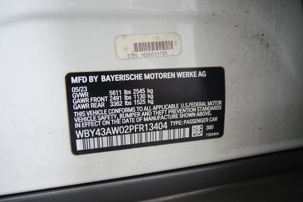 Thumbnail: 2023 BMW i4 - 29