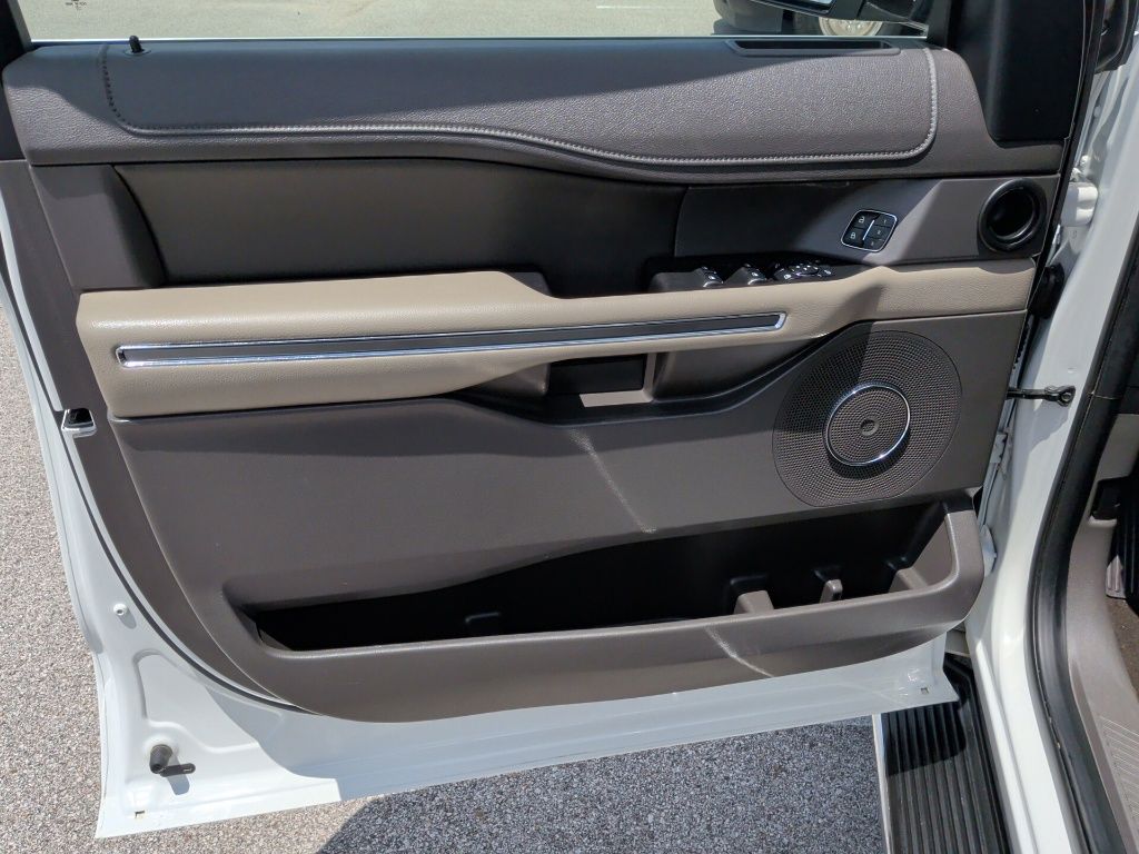 2021 Ford Expedition Max XLT White at Toyota of Victoria