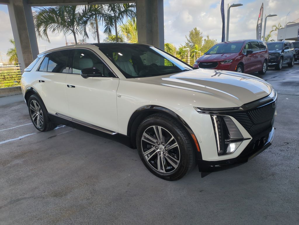Used 2024 Cadillac LYRIQ Luxury 1 with VIN 1GYKPPRK7RZ101069 for sale in Tamarac, FL