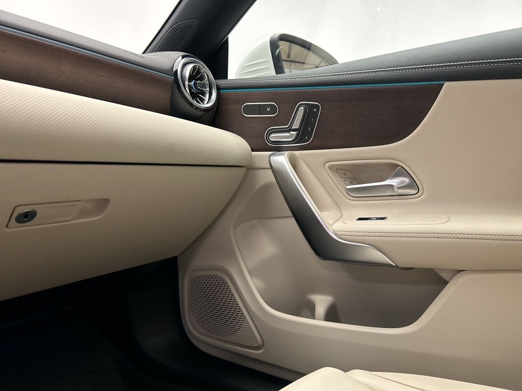 Thumbnail: 2022 Mercedes-Benz CLA - 21