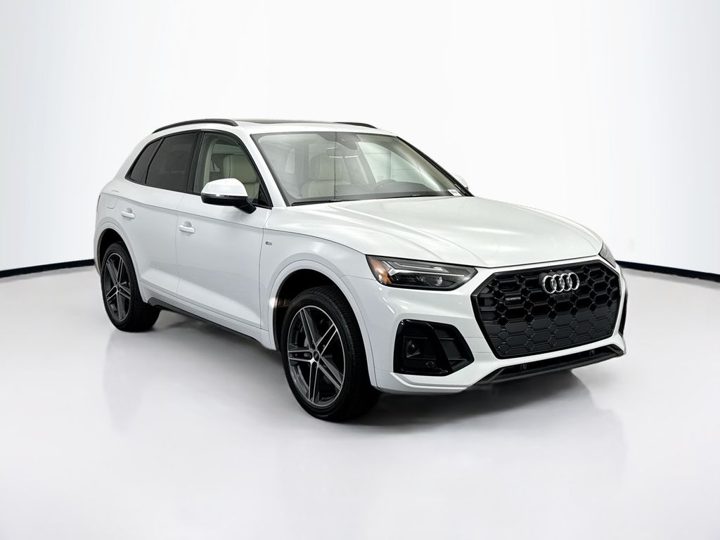 Thumbnail: 2023 Audi Q5 - 3