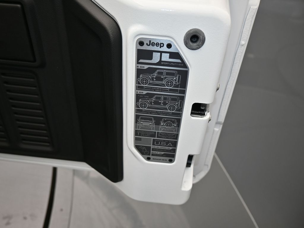 New 2026 Bright White Clearcoat Jeep Sport S image 36