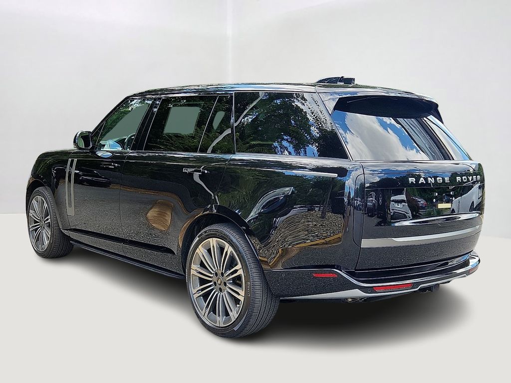Thumbnail: 2025 Land Rover Range Rover - 4