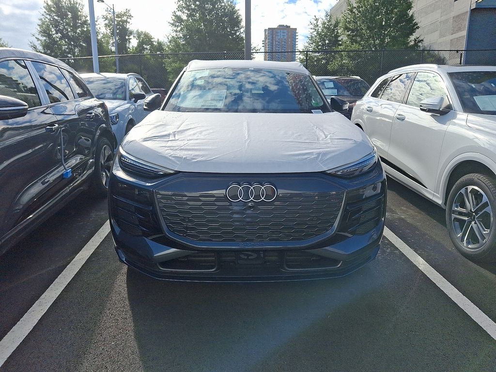 Thumbnail: 2025 Audi Q6 e-tron - 2