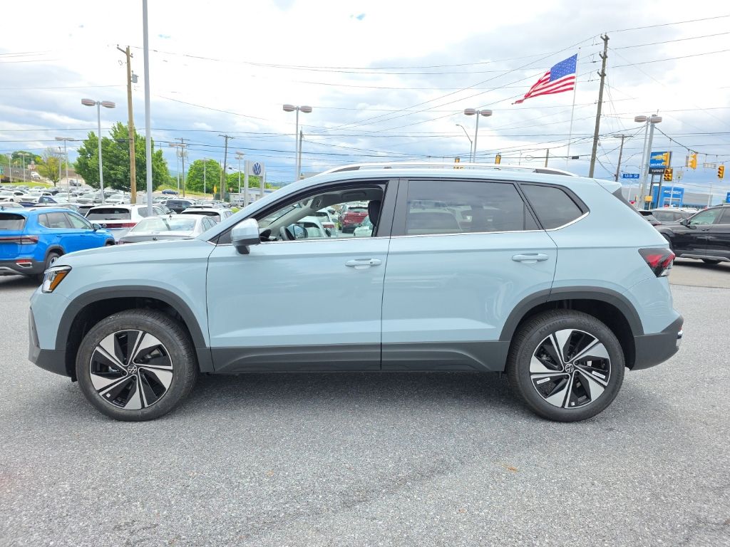 2026 Volkswagen Taos 1.5T SE Gray at Sutliff Volkswagen