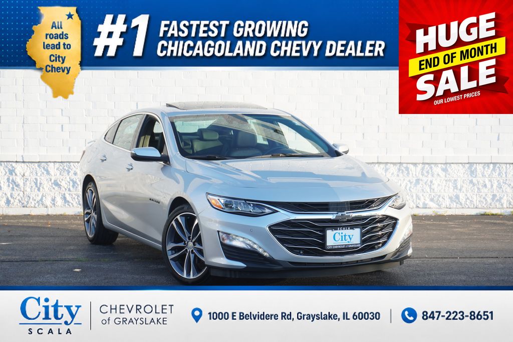 Silver 2022 Chevrolet Malibu Sedan Front-Wheel Drive 9-Speed Automatic