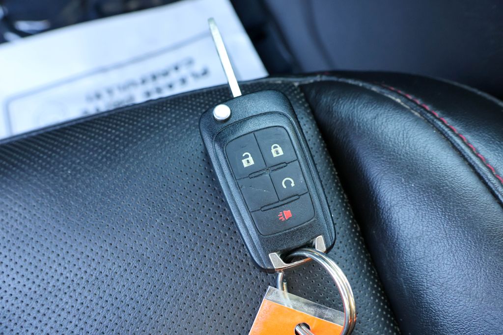 2012 Chevrolet Equinox LT 26