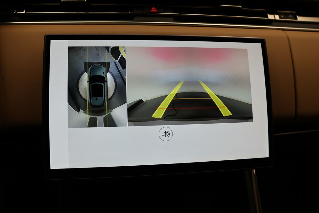 Thumbnail: 2026 Land Rover Range Rover Sport - 21