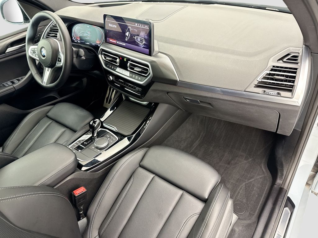 Thumbnail: 2023 BMW X3 - 16